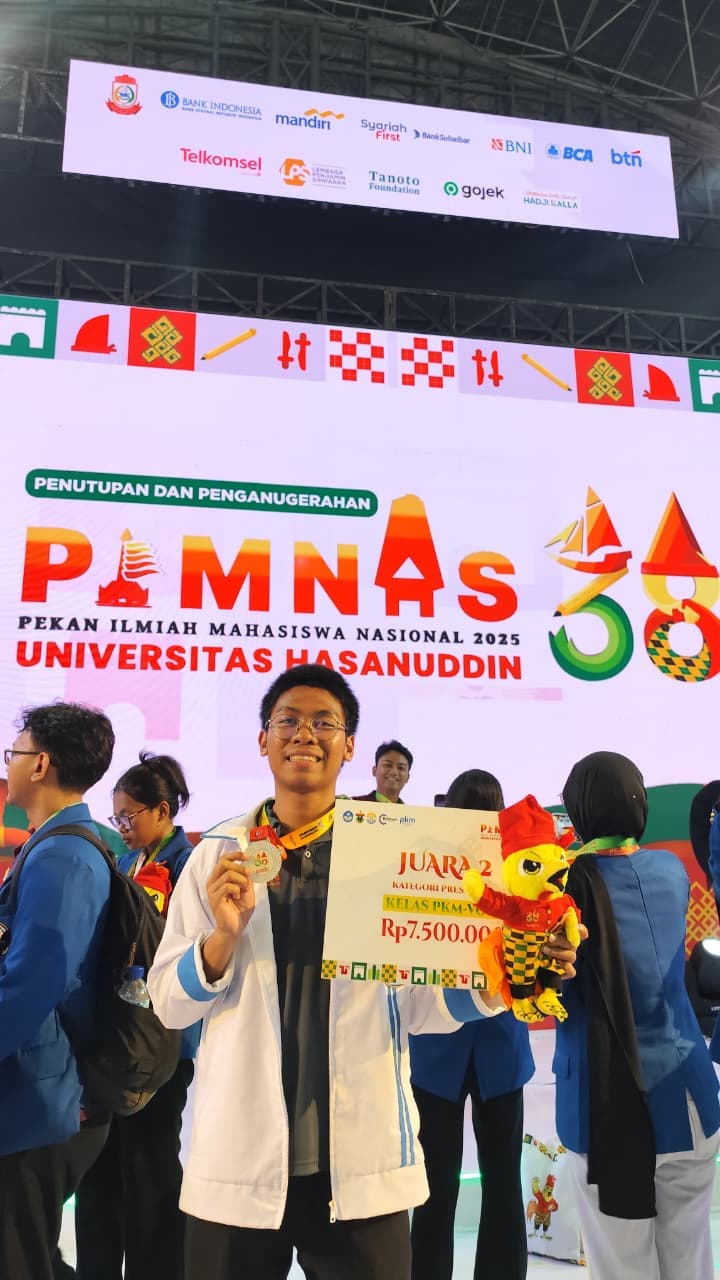 Dokumentasi prestasi UKM Penalaran ITS